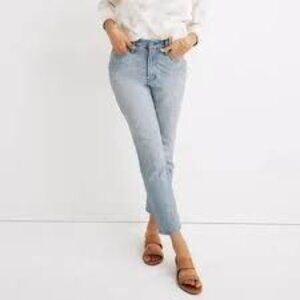 Madewell The Petite Curvy Perfect Vintage Jean in Fitzgerald Wash size 28 Petite
